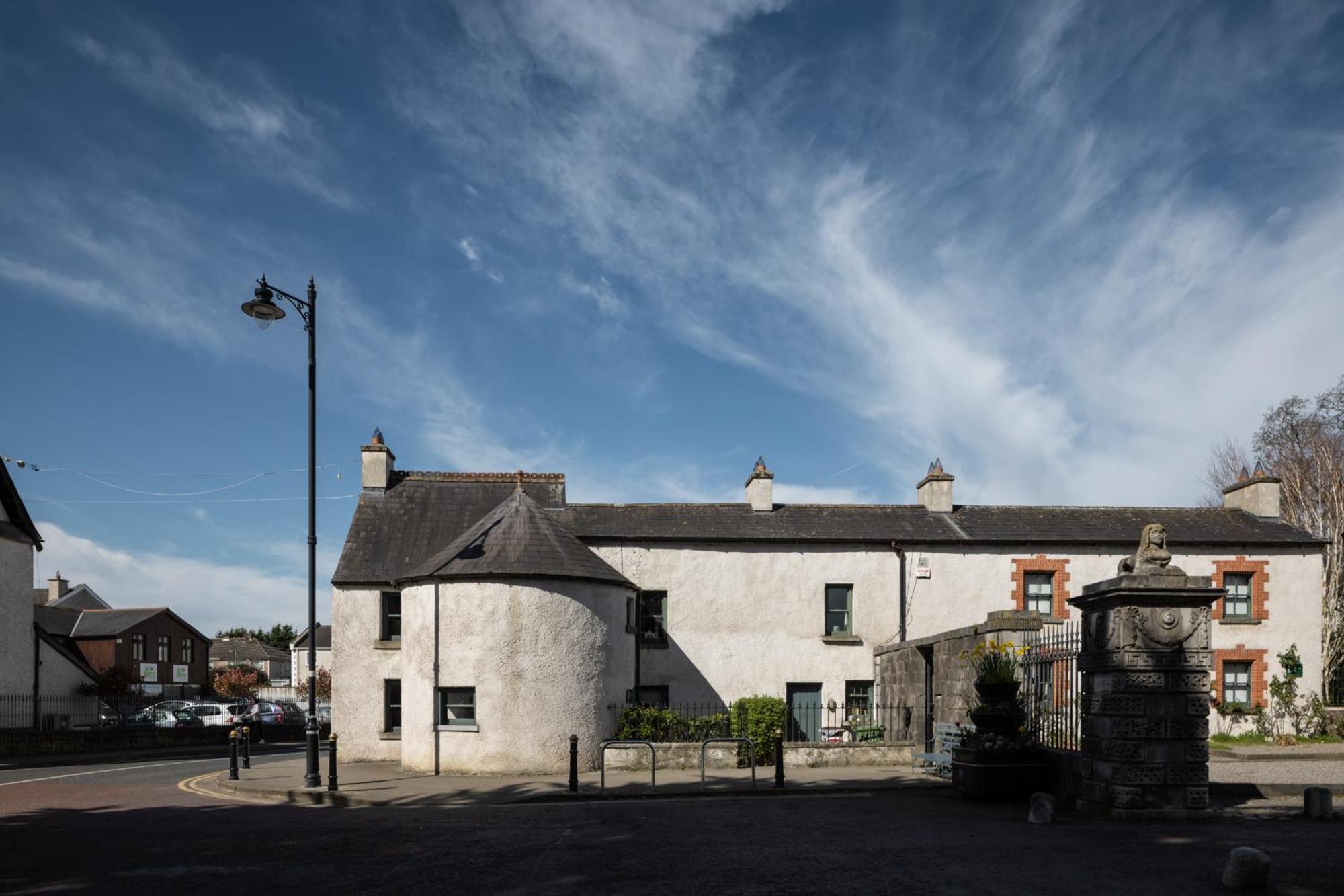 Вилла Castletown Round House Келбридж Экстерьер фото
